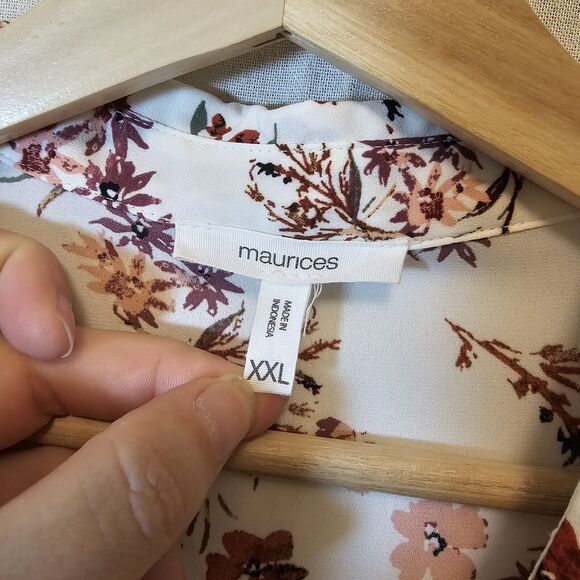 MAURICES Collared V-Neck Top Cream With Pink Floral Design Long Sleeve XXL - Picture 3 of 8